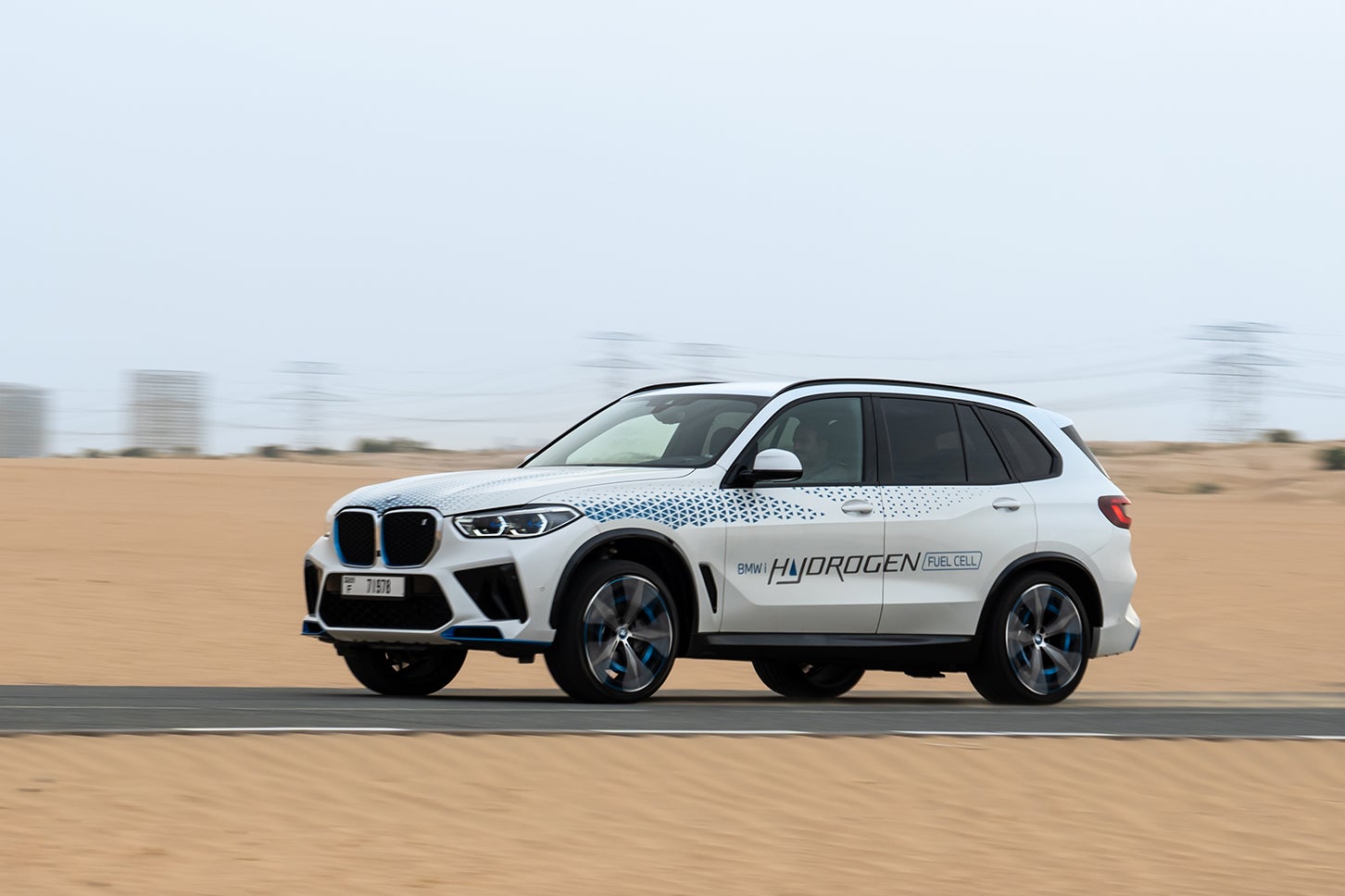 BMW iX5水素燃料電池車・実証実験車両｜BMW iX5 Hydrogen pilot fleet