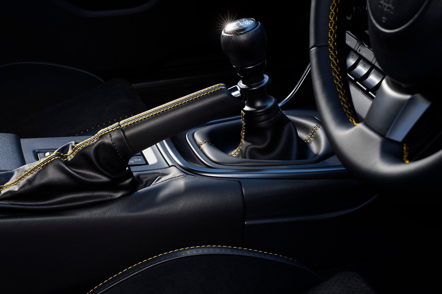 スバルBRZ STIスポーツ イエローエディション｜シフトブーツ&ハンドブレーキレバーブーツ（イエローステッチ）