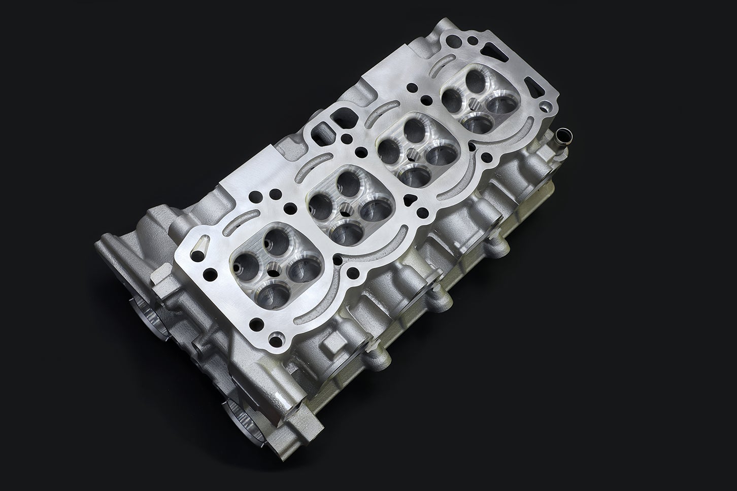 燃焼室（シリンダーヘッドSUB-ASSY）