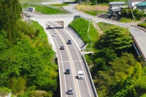 工事が進む上信自動車道