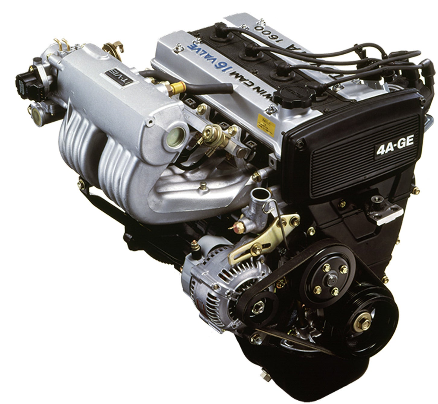 1600cc自然吸気モデルに搭載された4A-G型エンジン。ドライバーのすぐ後ろに置かれ、後輪を駆動した。