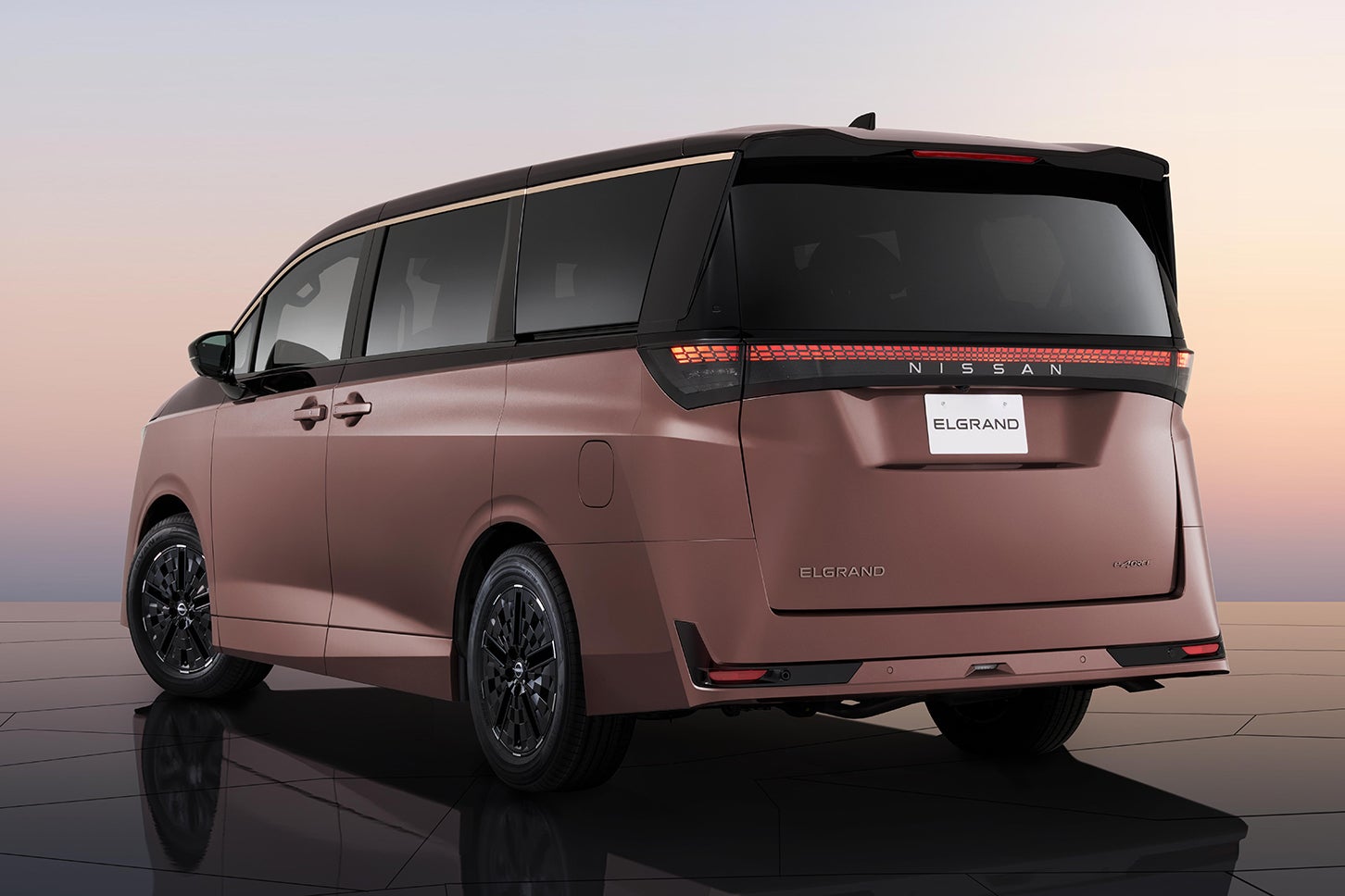 日産エルグランド｜Nissan Elgrand