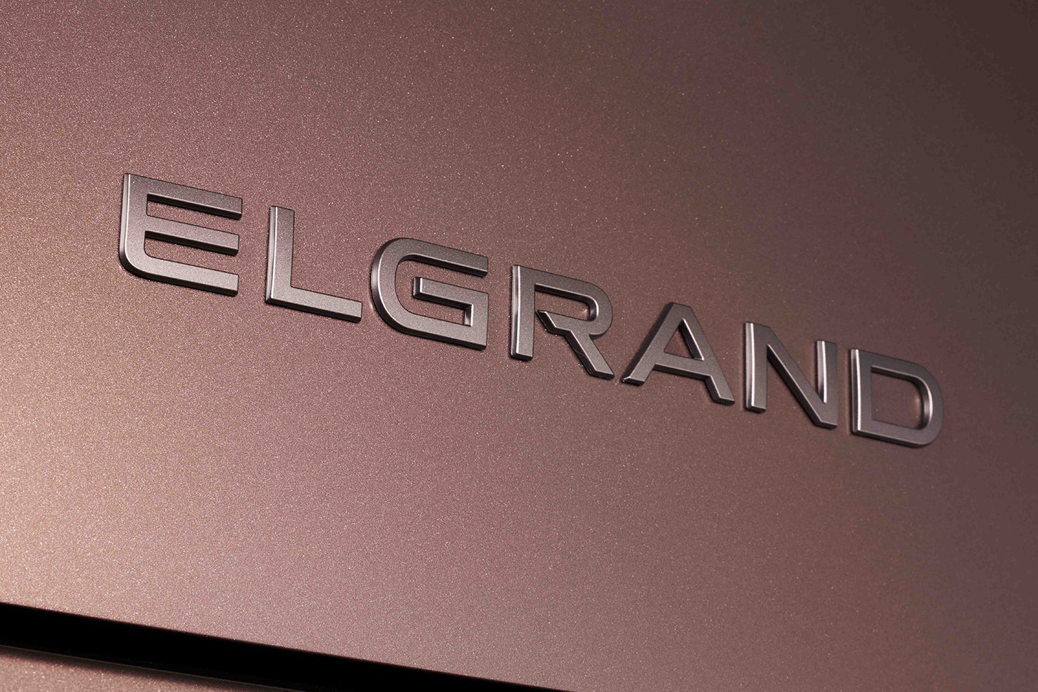 日産エルグランド｜Nissan Elgrand