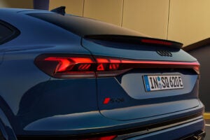 アウディSQ6スポーツバックe-tron｜Audi Q6 Sportback e-tron