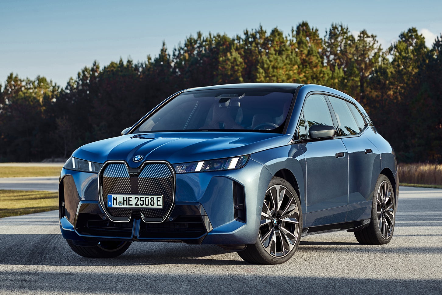 BMW iX xDrive60
