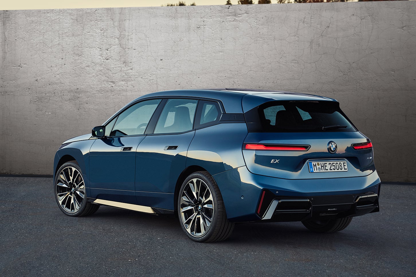 BMW iX xDrive60