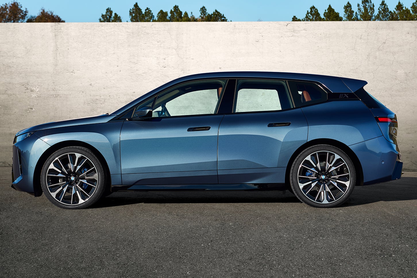 BMW iX xDrive60