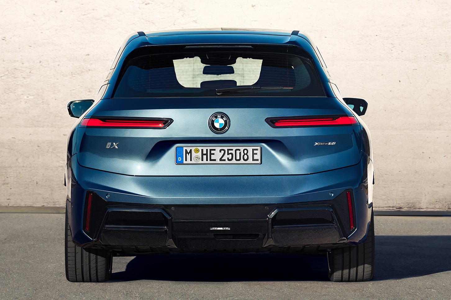 BMW iX xDrive60