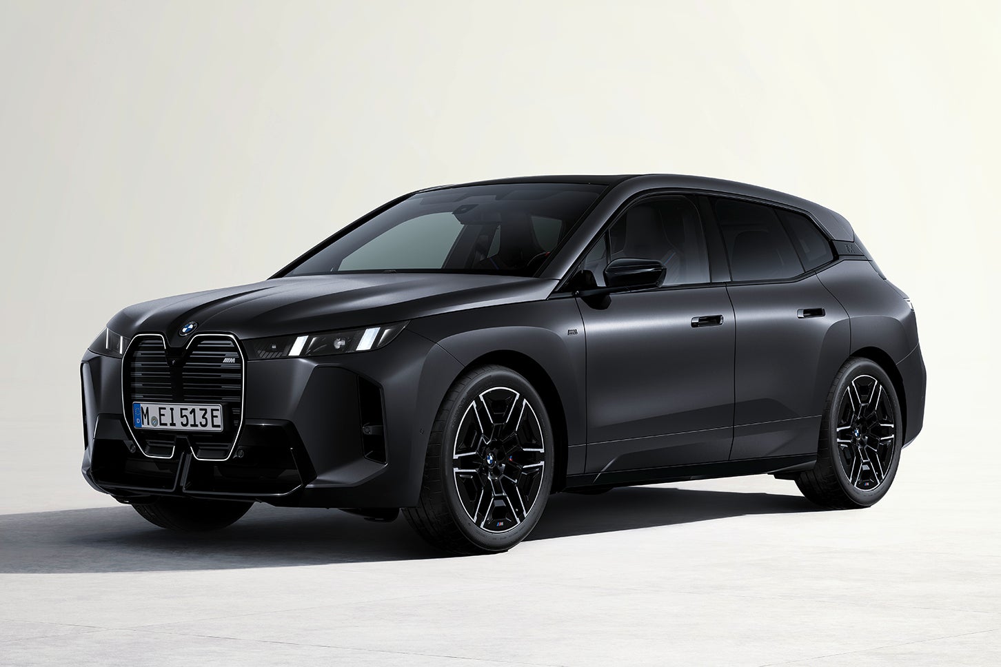 BMW iX M70 xDrive