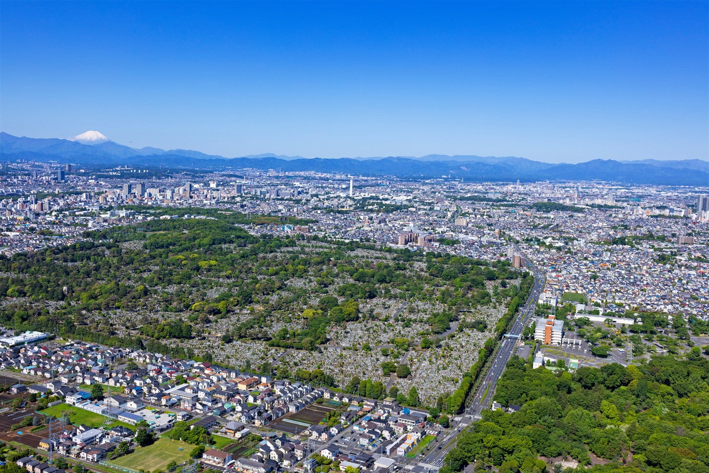 多磨霊園付近の様子。(c)show-m – stock.adobe.com