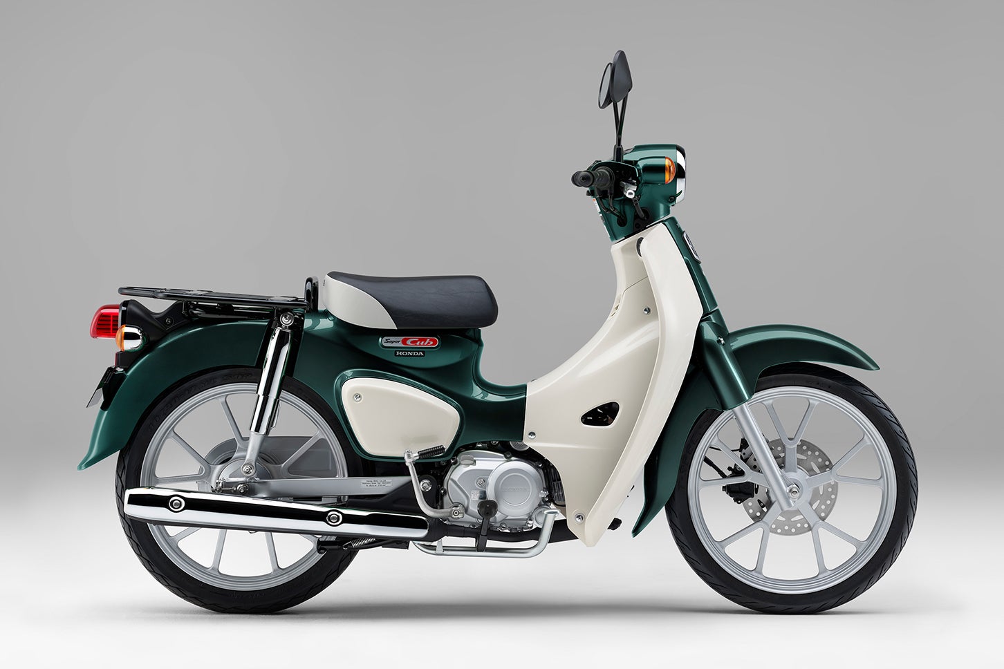 ホンダ・スーパーカブ110 ライト｜カラー：タスマニアグリーンメタリック