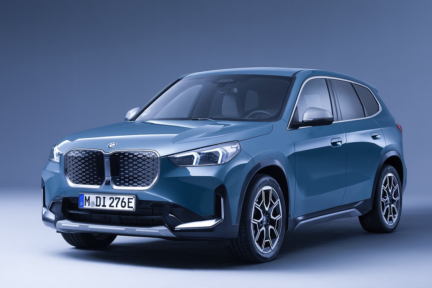 BMW iX1