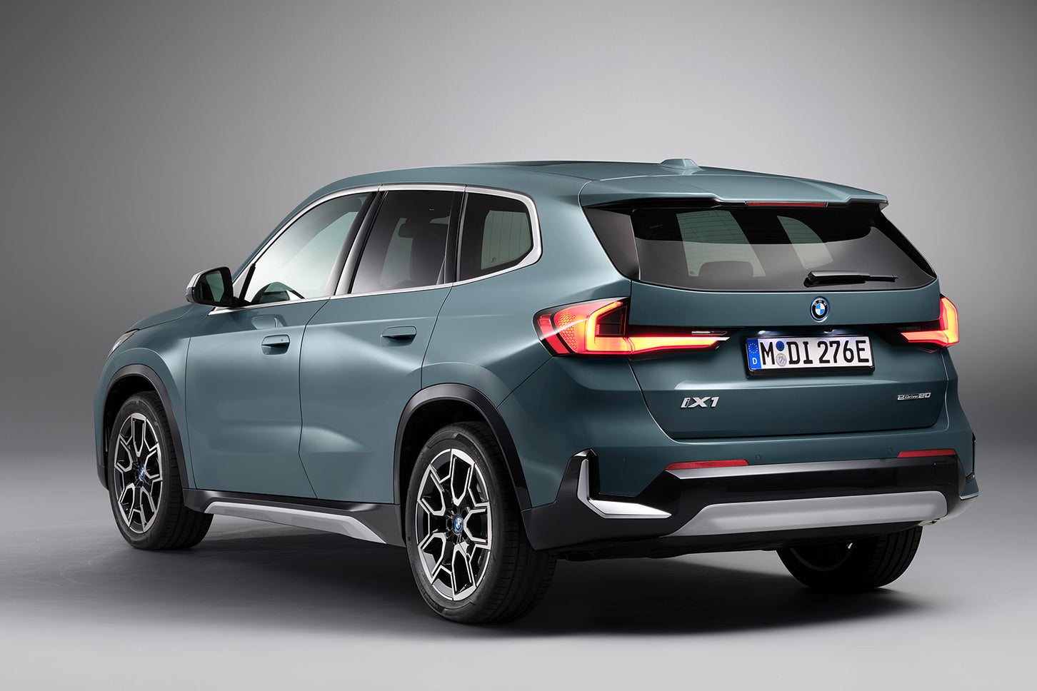 BMW iX1