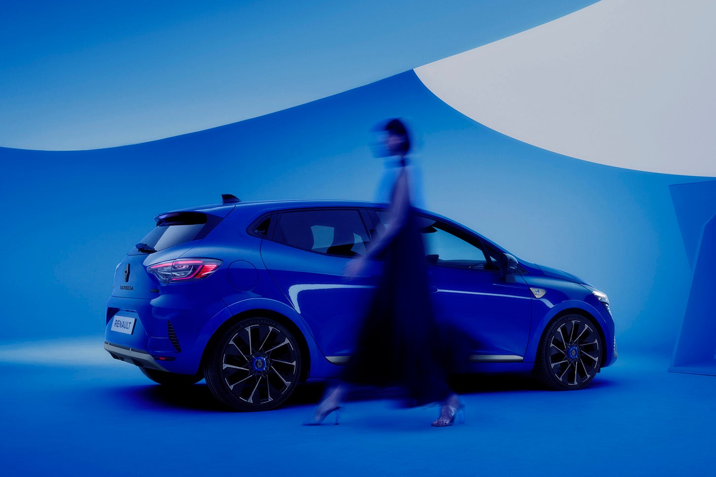 ルノー・ルーテシア エスプリ アルピーヌ フルハイブリッドE-TECH｜Renault Lutecia Esprit Alpine Full Hybrid E-TECH