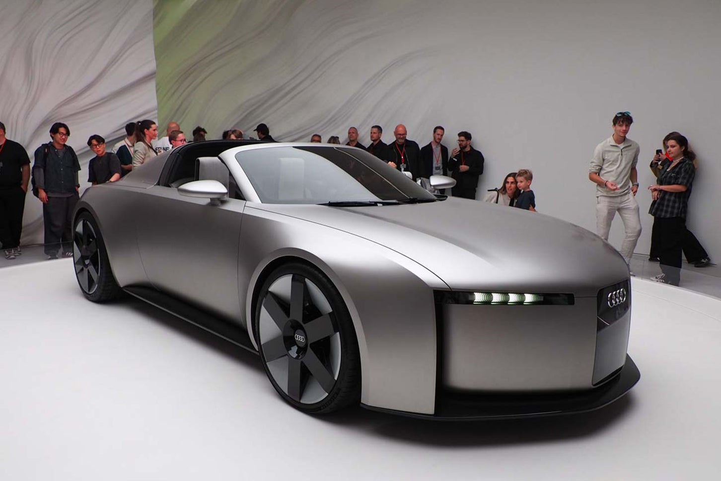 イタリア・ミラノでワールドプレミアされた「Audi Concept C」が、そのわずか数日後、ミュンヘン・モーターショーにも持ち込まれていた