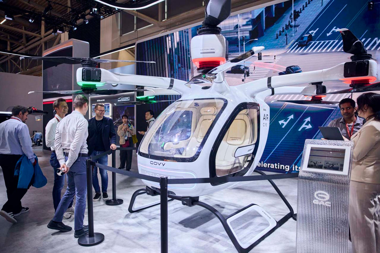 中国「GAC」は25分の充電で30kmの飛行を提供する完全電動の自律型エアタクシー 「GovyAircab」を発表した（写真：IAA）