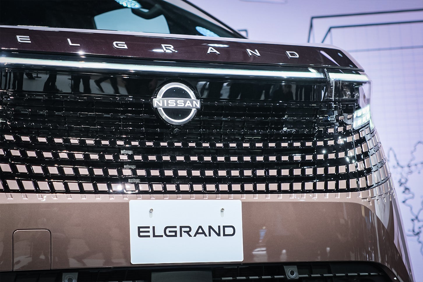 日産エルグランド｜Nissan Elgrand