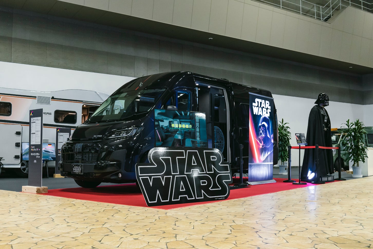 ジャパンモビリティショー2025に展示された「DA VINCI 6.0〈STAR WARS〉EDITION」