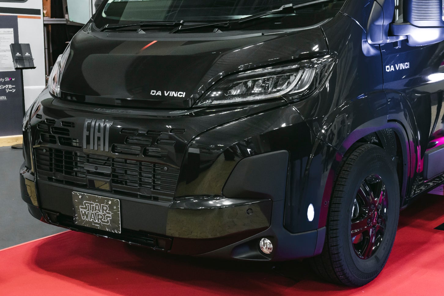 ジャパンモビリティショー2025に展示された「DA VINCI 6.0〈STAR WARS〉EDITION」