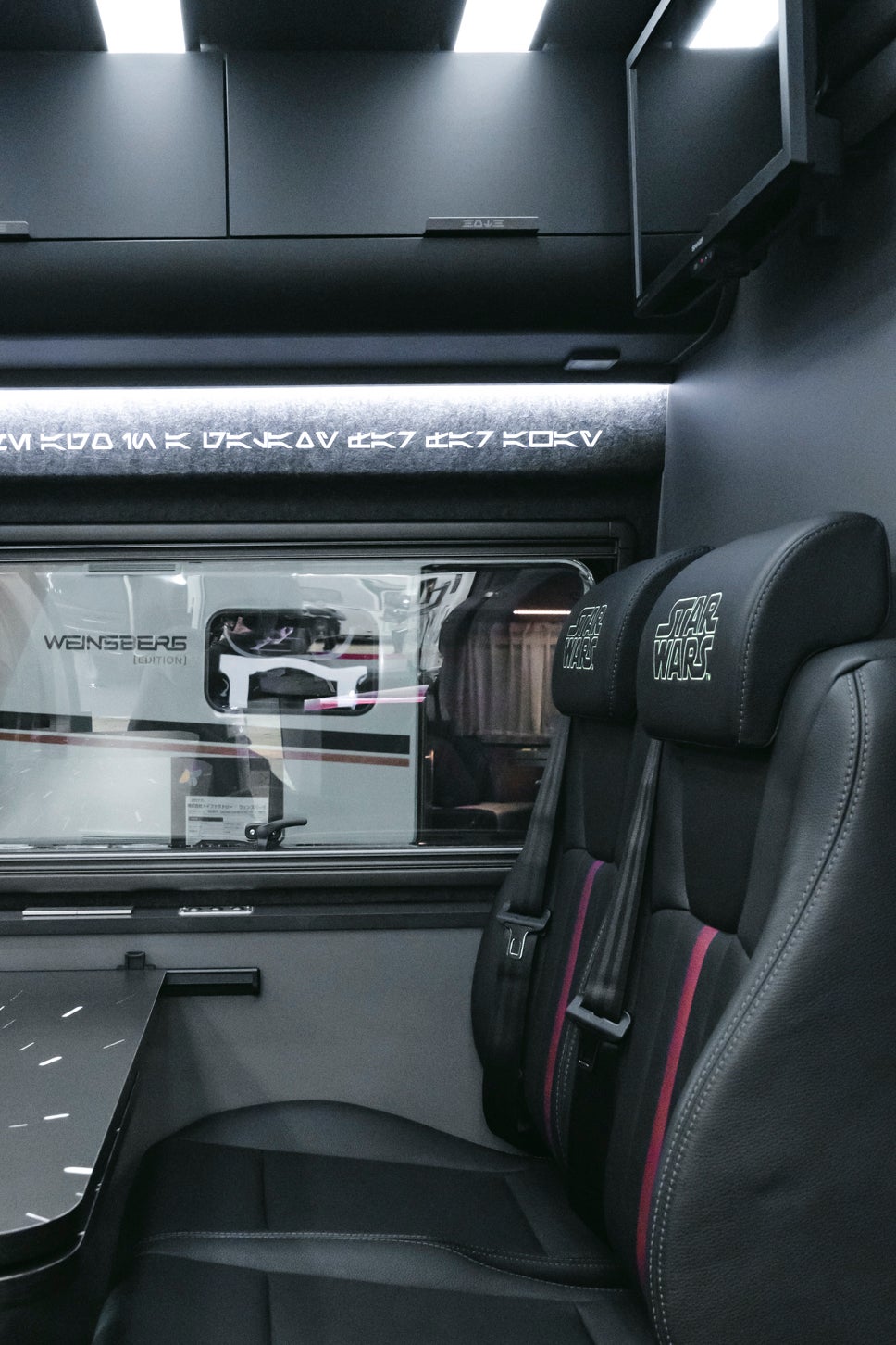 ジャパンモビリティショー2025に展示された「DA VINCI 6.0〈STAR WARS〉EDITION」