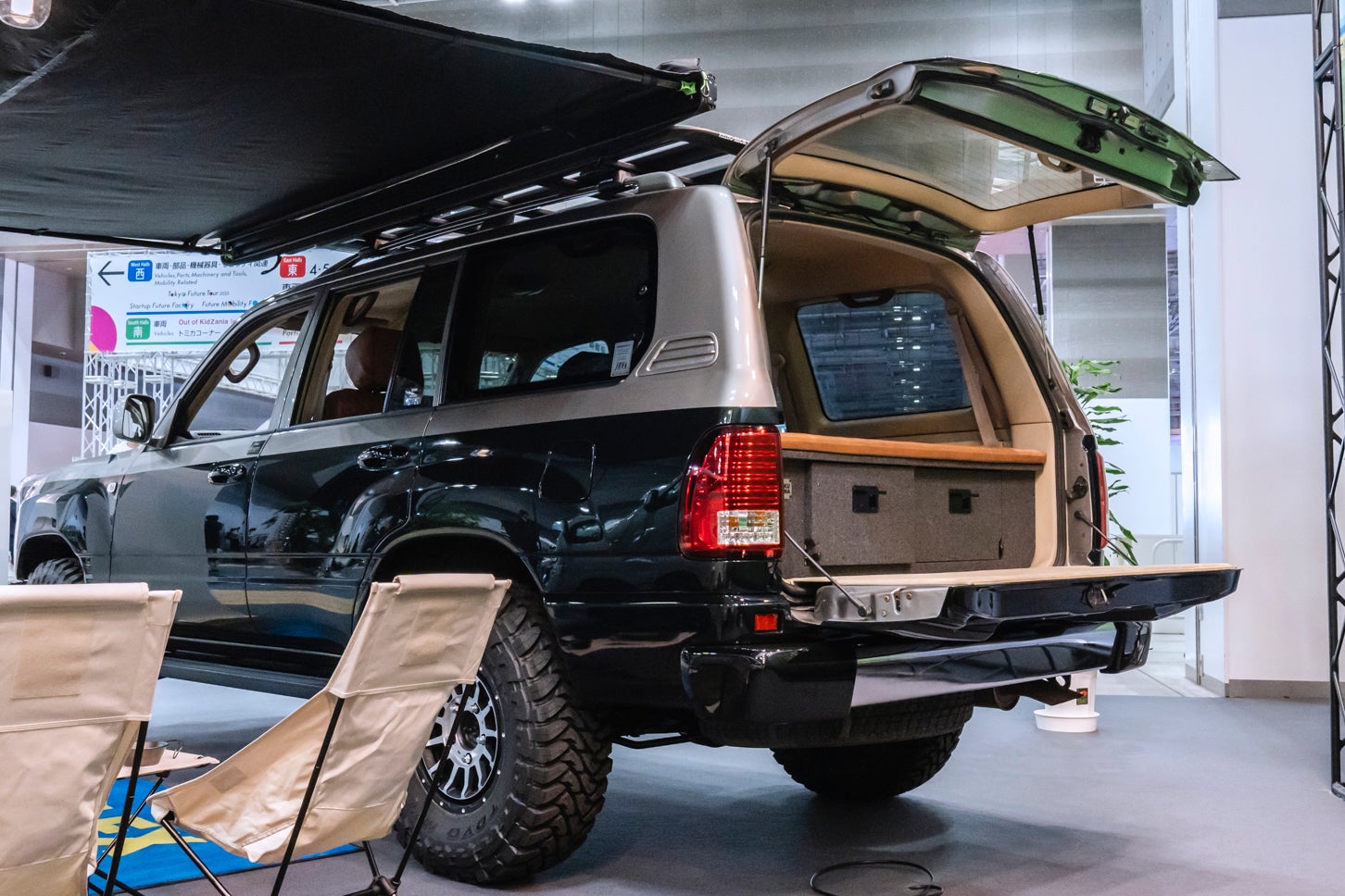 ジャパンモビリティショー2025で展示されたFLEXの「Renoca 106」