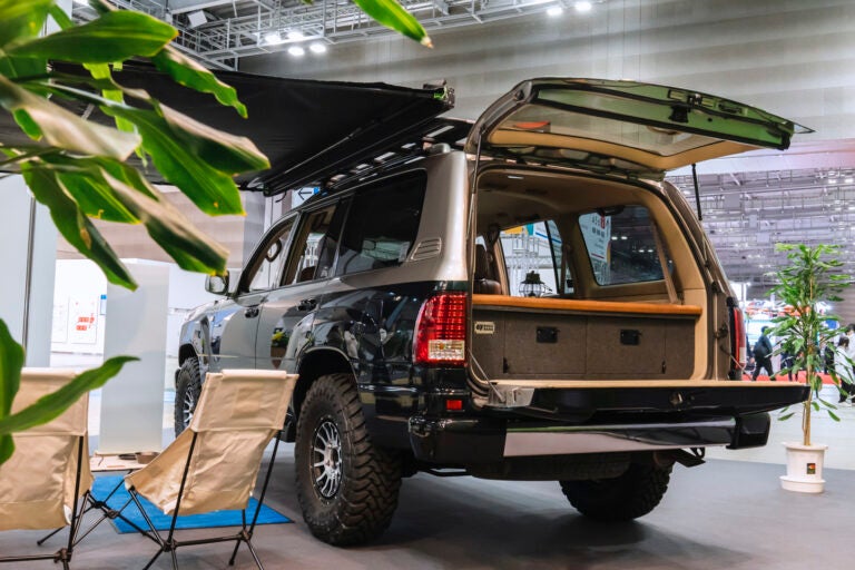 ジャパンモビリティショー2025で展示されたFLEXの「Renoca 106」