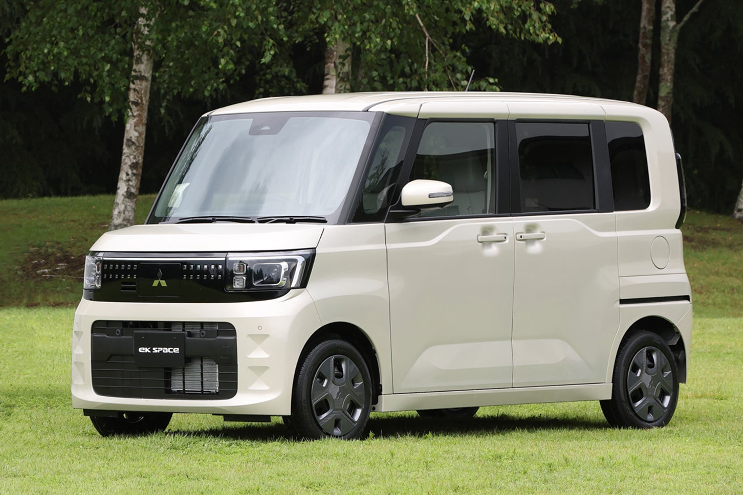 三菱eKスペース｜Mitsubishi eK Space