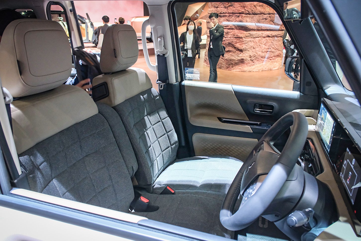 三菱デリカミニ｜Mitsubishi Delica Mini