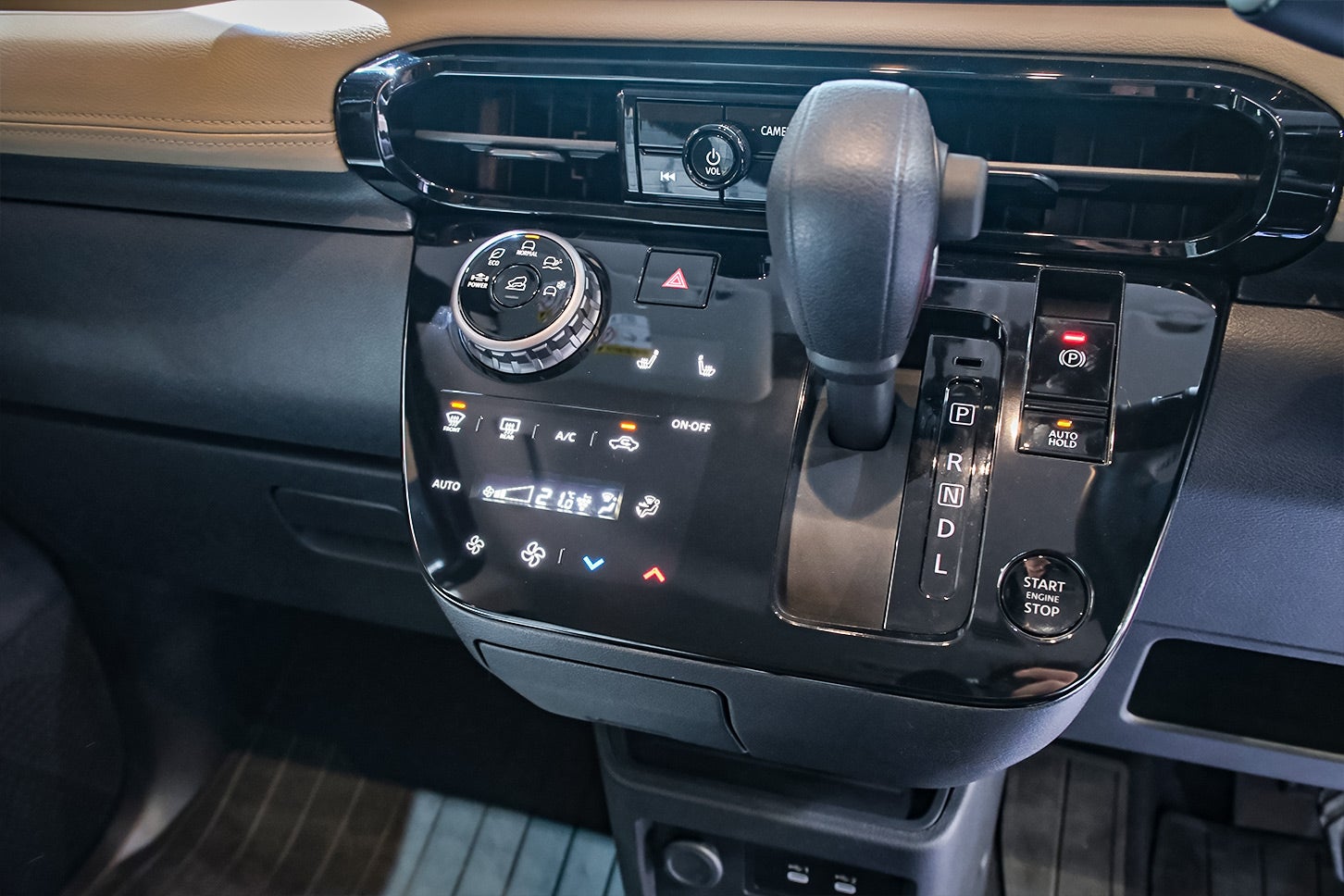 三菱デリカミニ｜Mitsubishi Delica Mini