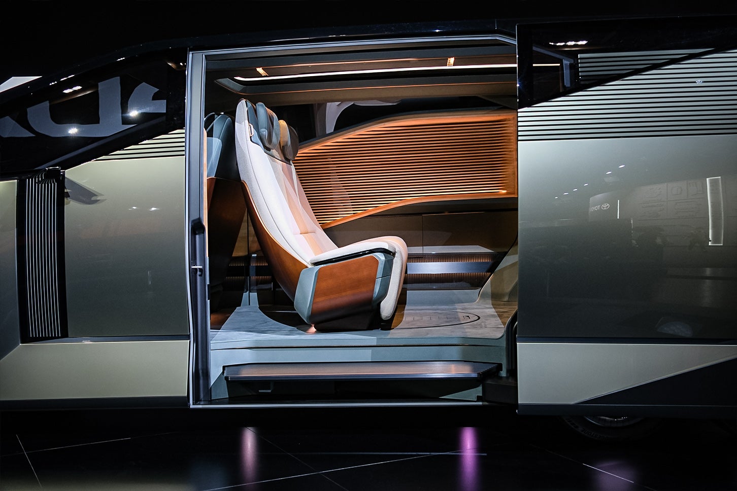 レクサスLSコンセプト｜Lexus LS Concept