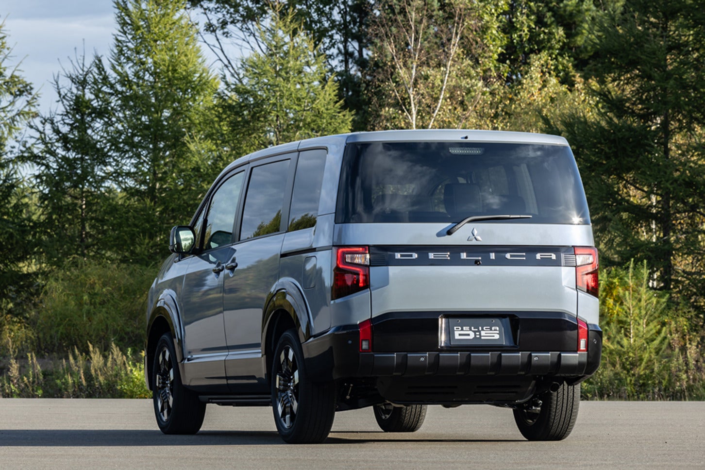 三菱デリカD:5｜Mitsubishi Delica D:5