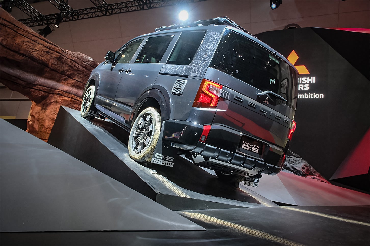 三菱デリカD:5｜Mitsubishi Delica D:5