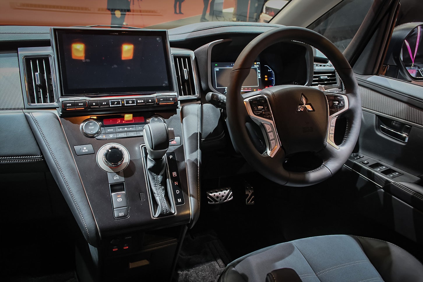 三菱デリカD:5｜Mitsubishi Delica D:5