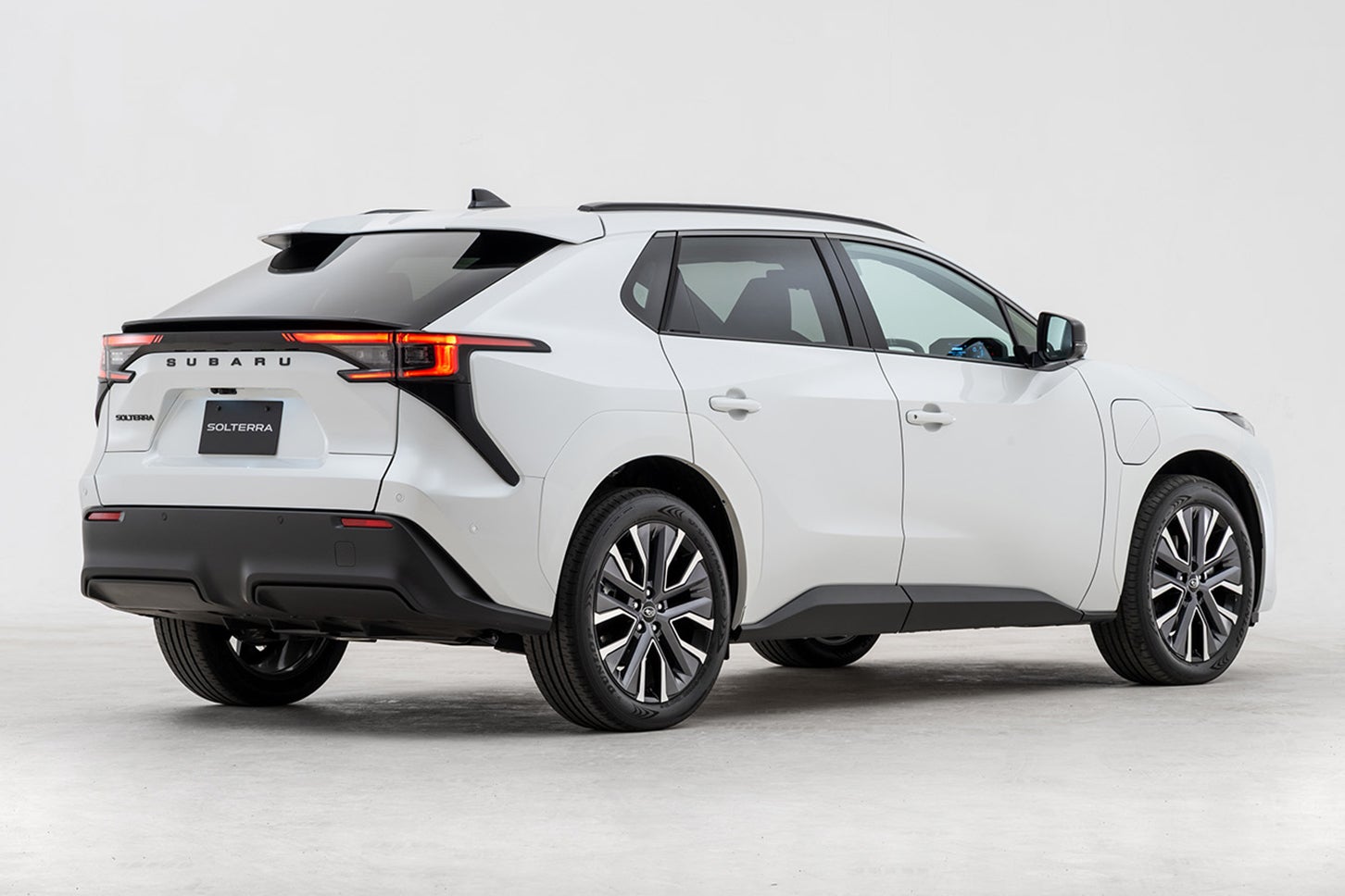 スバル・ソルテラ ET-HS｜Subaru Solterra ET-HS