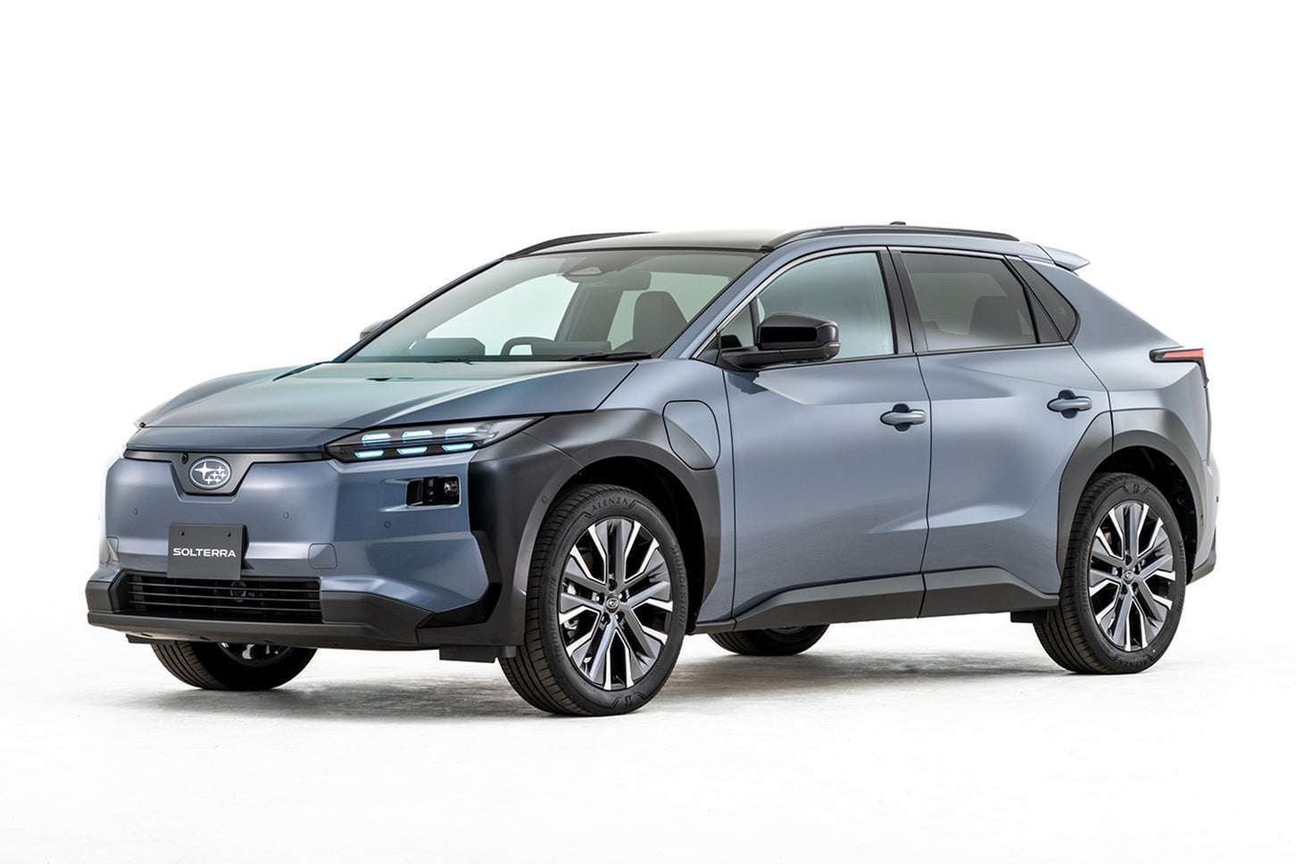 スバル・ソルテラ ET-HS｜ボディカラー：ハーバーミストグレーパール