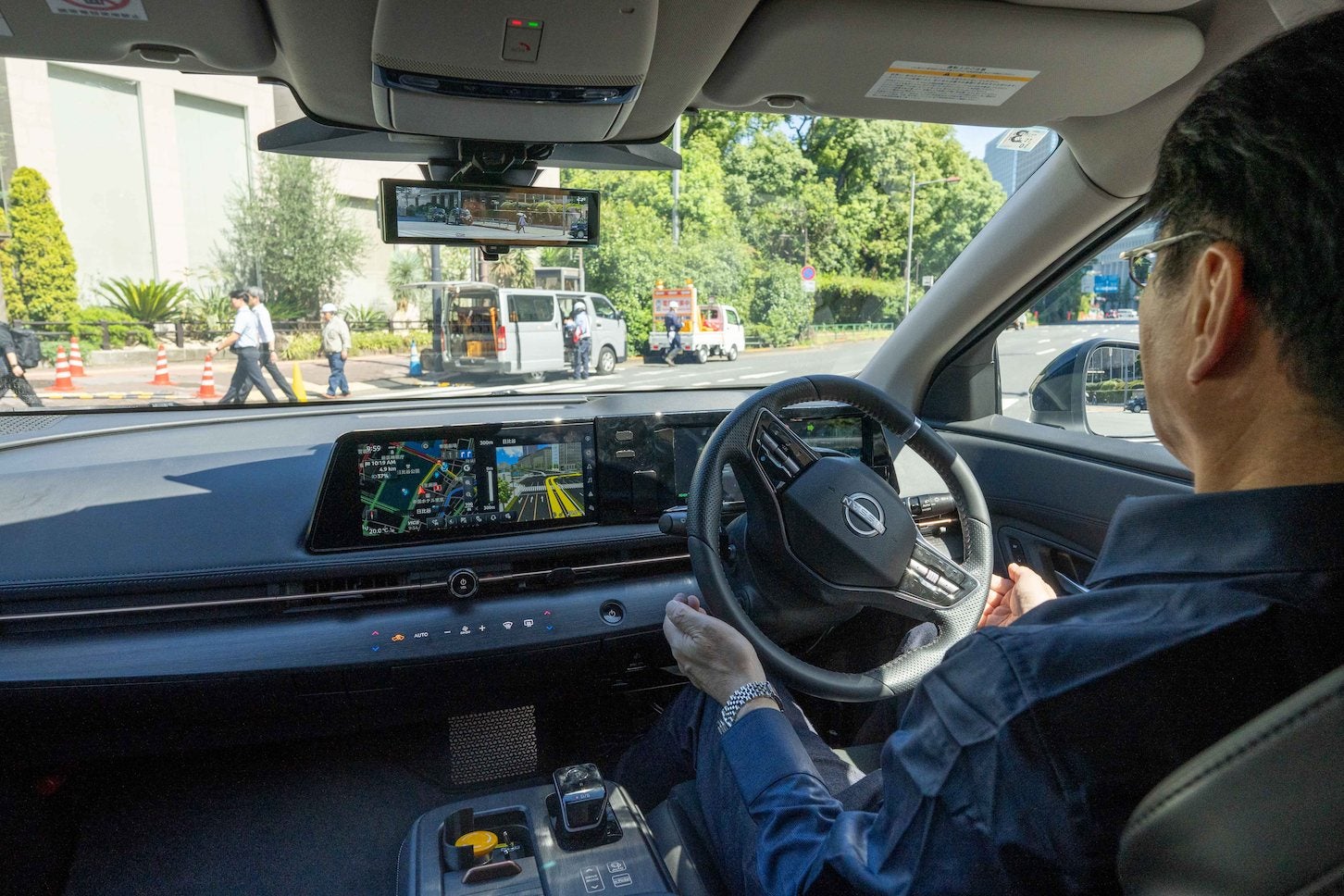 デモ走行中のアリアの車内。