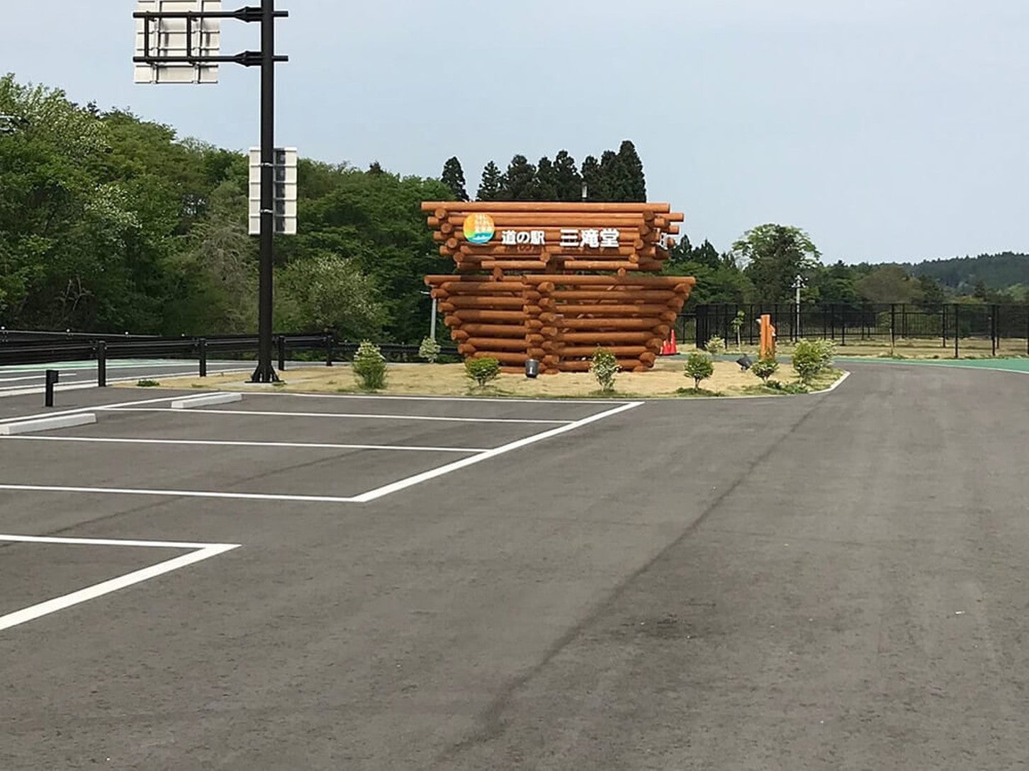 宮城県登米市「道の駅三竜堂」に併設されたRVパークライト「RVパークライト道の駅三滝堂」