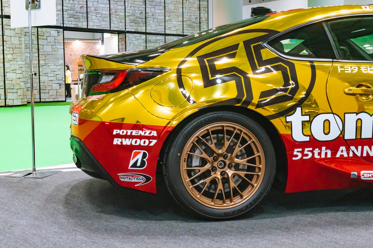 ネッツ兵庫 BS GR86 トヨタ GR86の実車展示