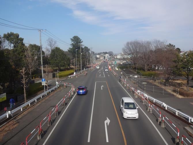さいたま春日部線の芝川工区。
