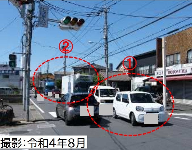さいたま春日部線の七里駅入口交差点。