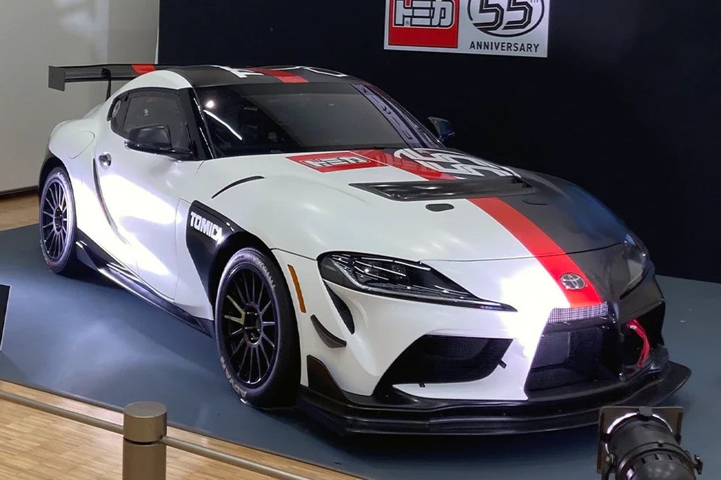 トミカ55周年自動車メーカーコラボプロジェクト｜トヨタ GRスープラ GT4 EVO