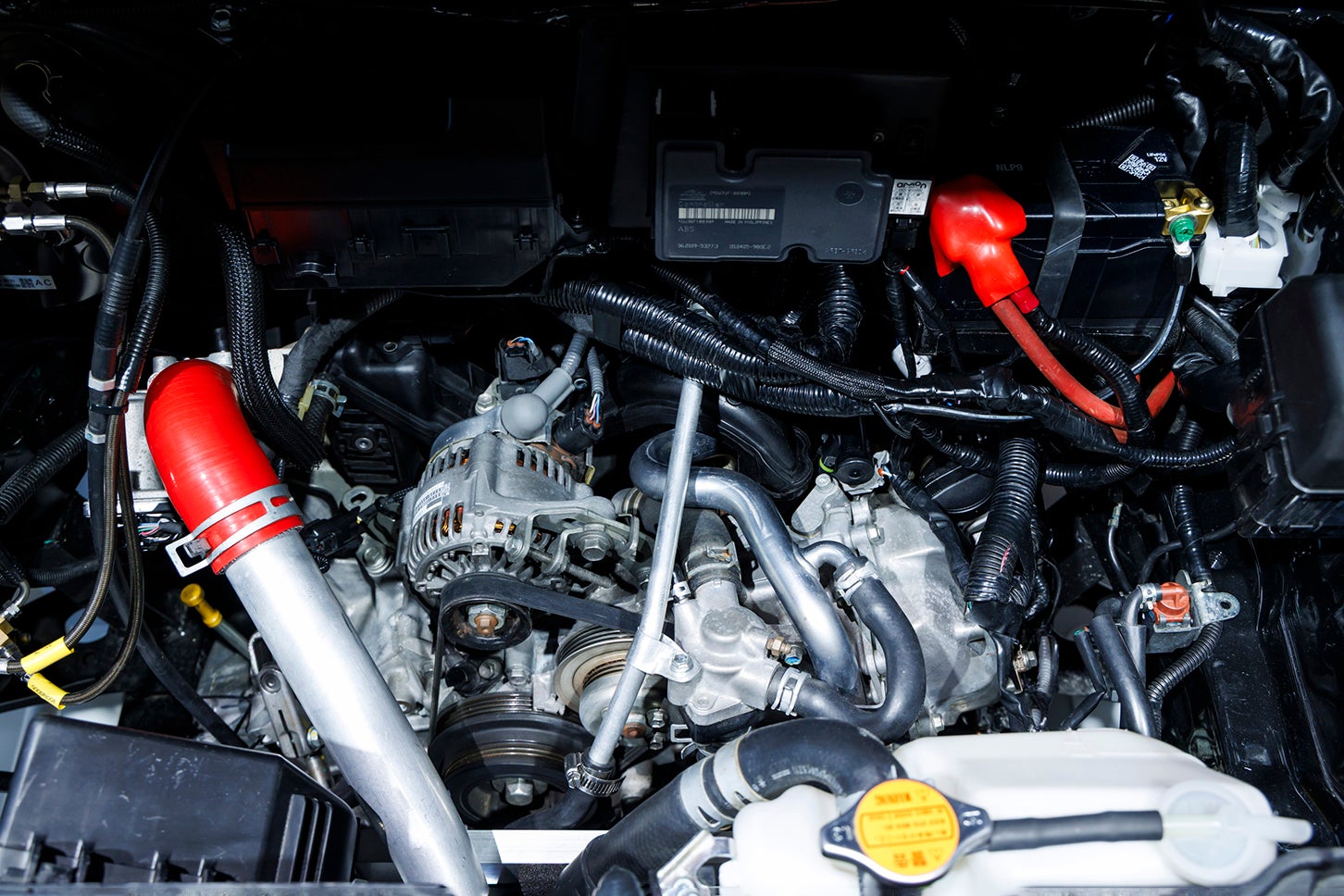 “FRコペン”のランニングプロトは、フロントミッドシップレイアウトを採用する