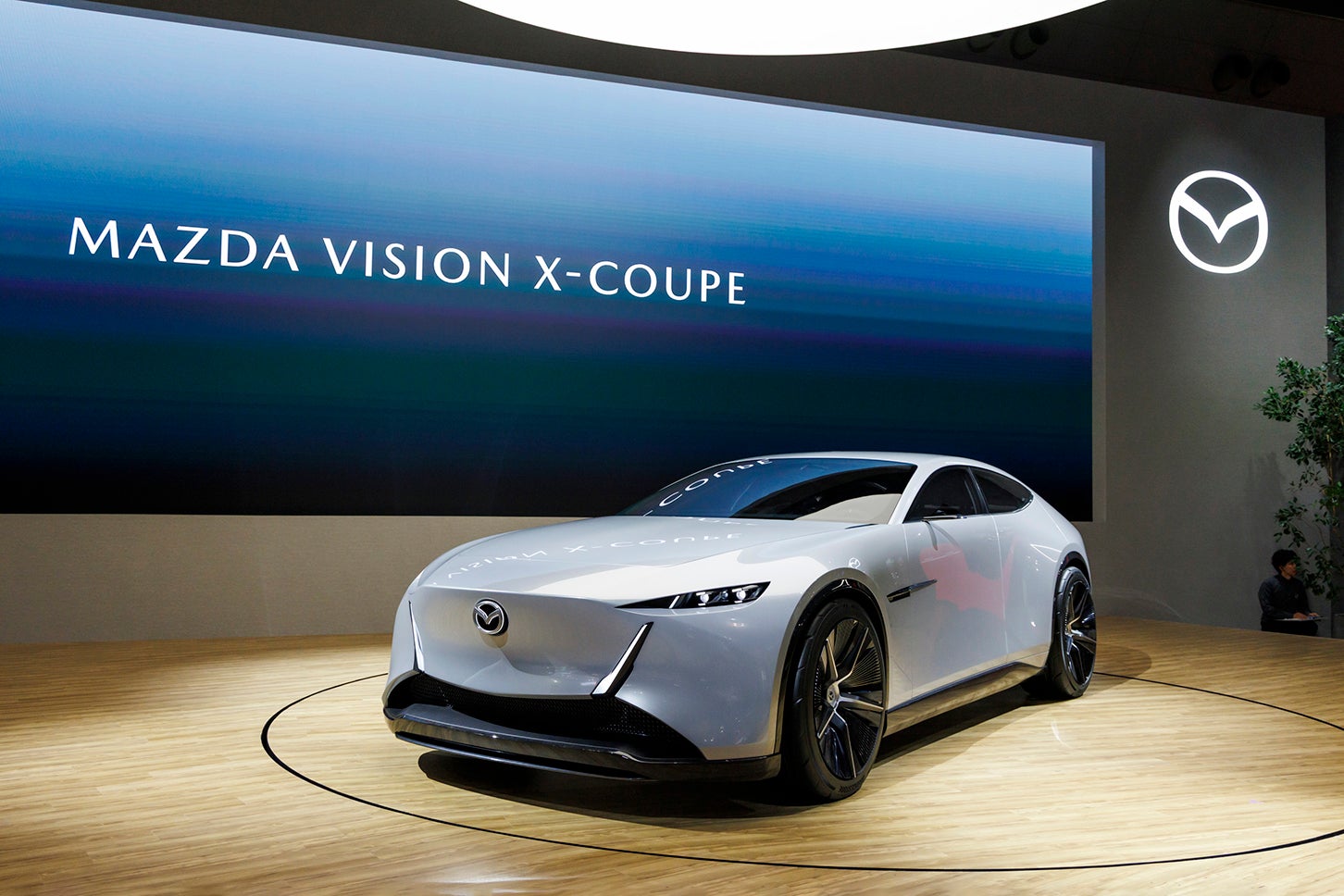 マツダ・ビジョン クロスクーペ｜Mazda Vision X-Coupe