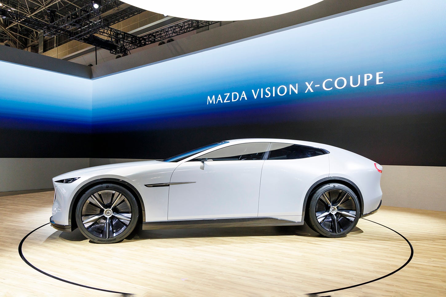 マツダ・ビジョン クロスクーペ｜Mazda Vision X-Coupe