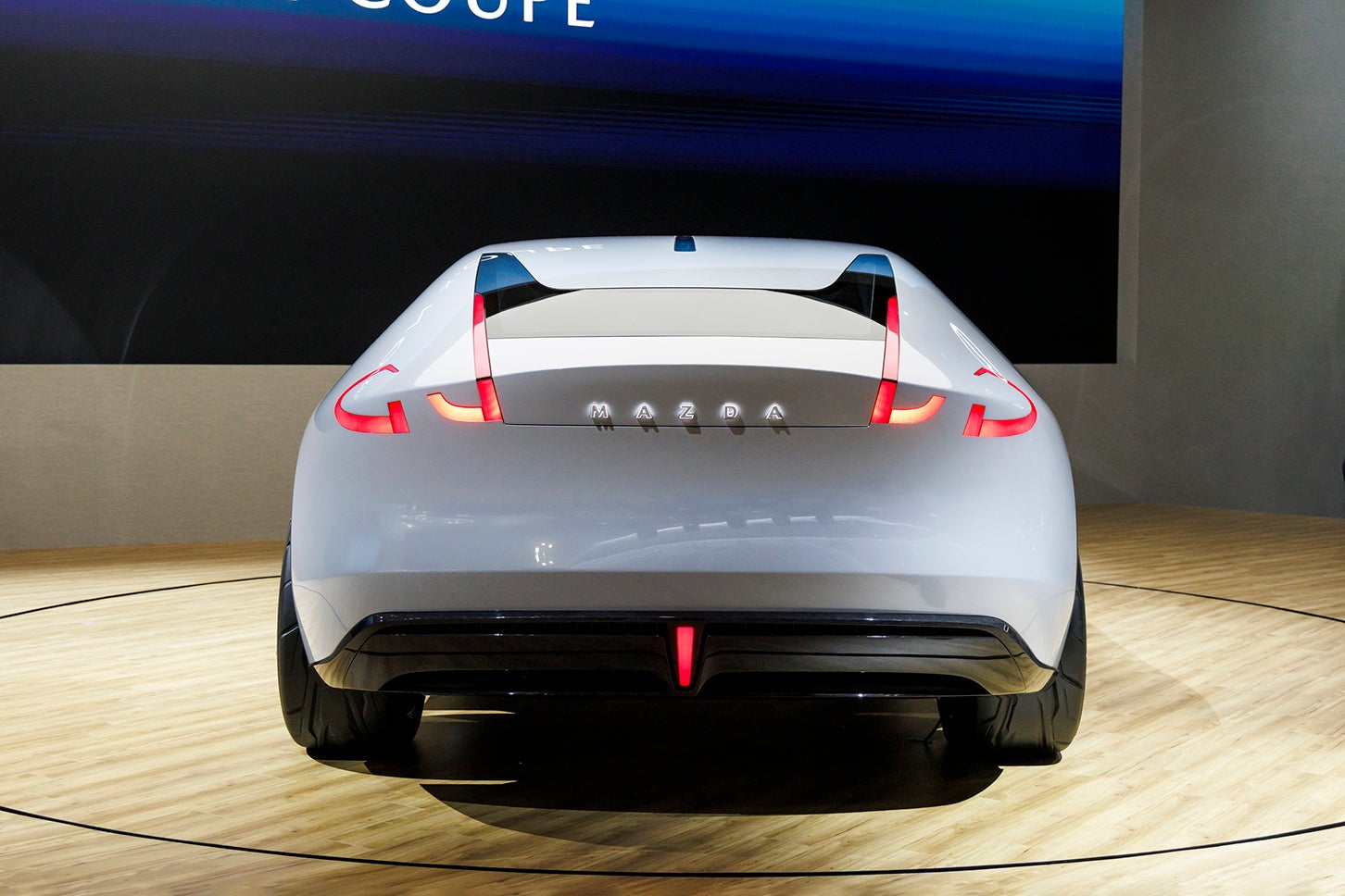 マツダ・ビジョン クロスクーペ｜Mazda Vision X-Coupe