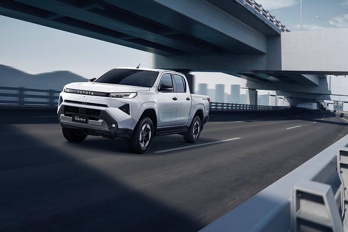 トヨタ・ハイラックス（BEVモデル・プロトタイプ）｜Toyota Hilux(BEV prototype)