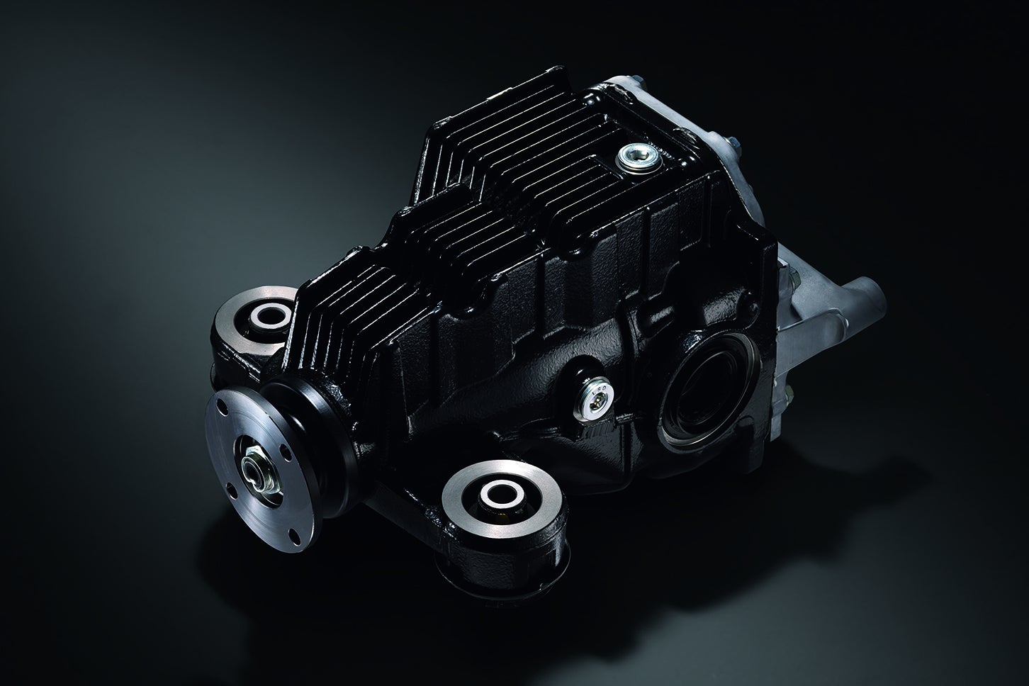 スバルBRZ STIスポーツ・タイプRA｜冷却フィン付リヤデファレンシャルケース