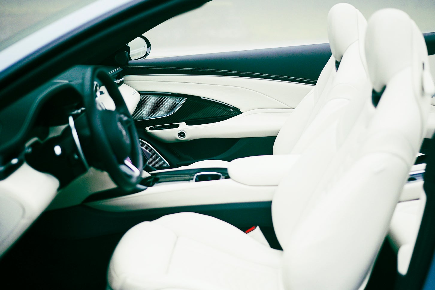 マセラティ グランカブリオ トロフェオ｜Maserati Grancabrio Trofeo