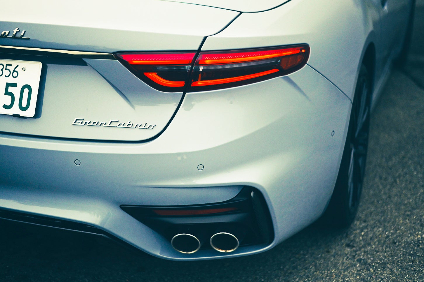 マセラティ グランカブリオ トロフェオ｜Maserati Grancabrio Trofeo