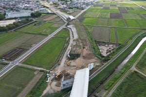 豊田勘八IC側から豊田IC側を望む。